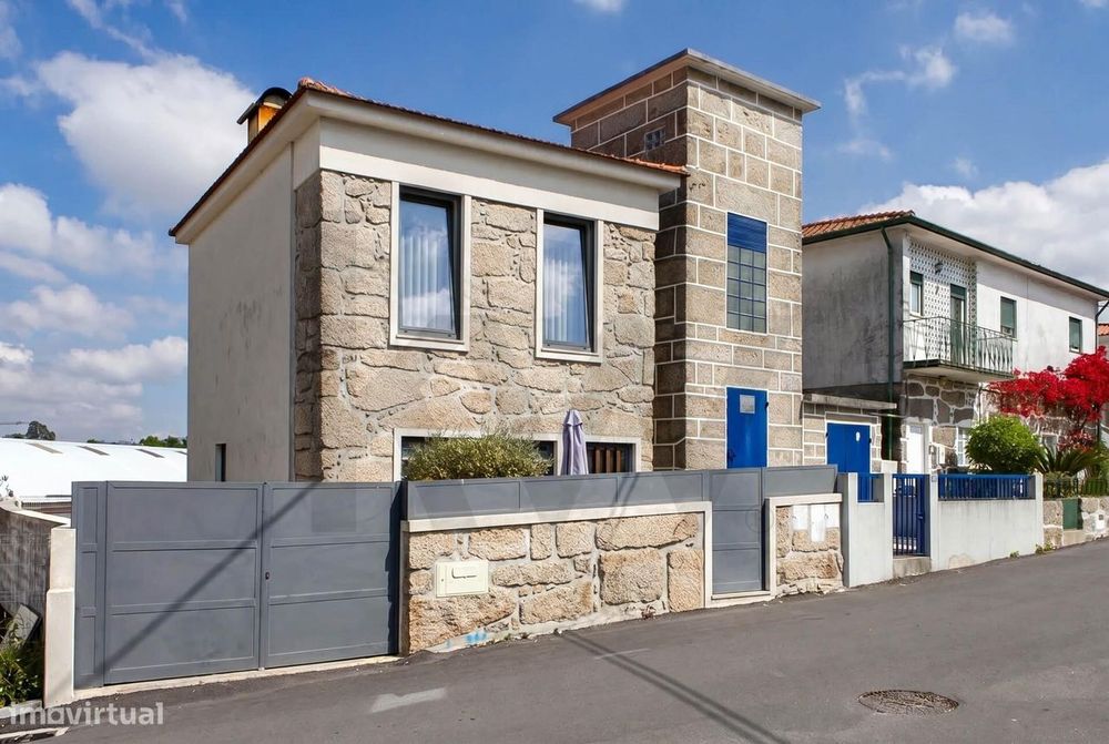 Moradia Unifamiliar em Rebordosa -O Equilíbrio Perfeito entre a Estilo