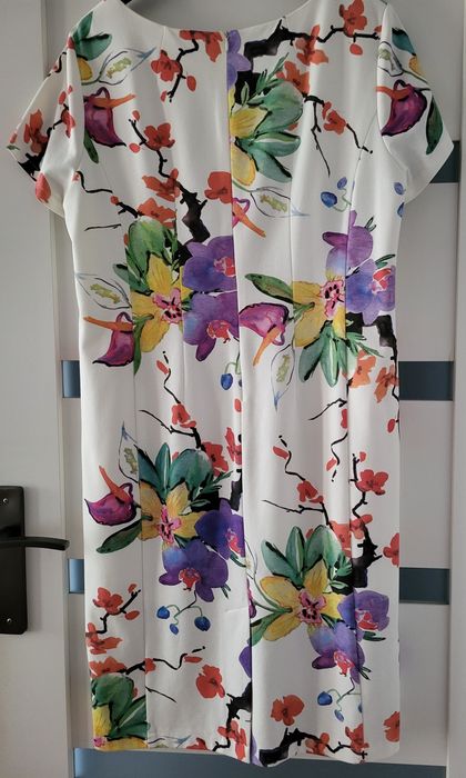 Sukienka na podszewce nr 48