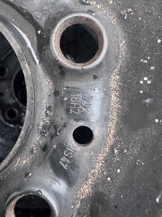 Комплект зимової гуми з дисками R/16