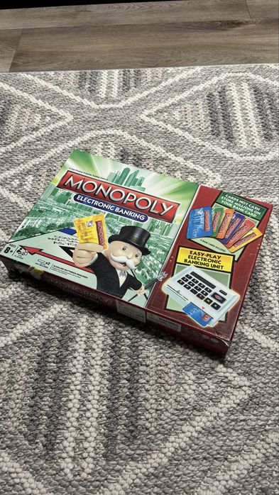 Монополія Electronic Banking з електроним банком