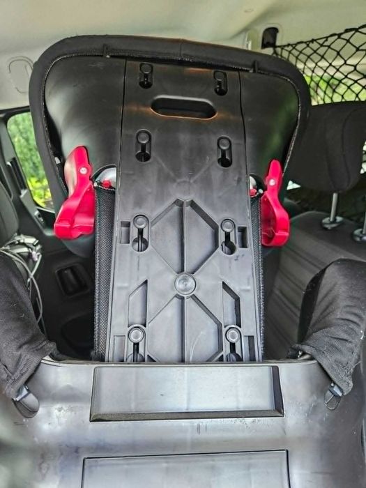 Fotelik samochodowy Britax Römer Kidfix SL 15-36 kg isofix