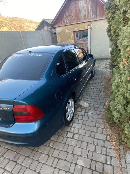 Продам Опель Вектра В