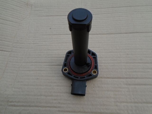 CZUJNIK POZIOMU OLEJU BMW E81 E87 E88 118d 120d 123d