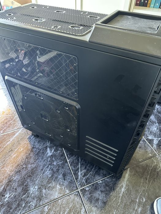 Faulty Tower Computer487295791997931522