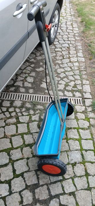 Siewnik gardena do trawy i nawozu
