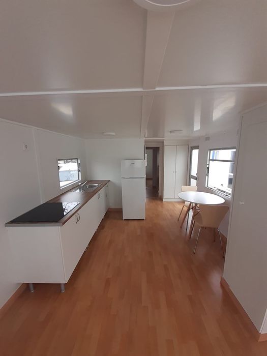 CASA MÓVEL PRÉ-FABRICADA BK DE 11X3 METROS NA GUIA.