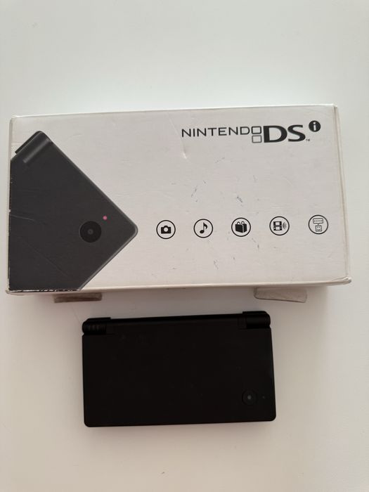 Приставка Nintendo DSI Black, с коробкой и зарядкой