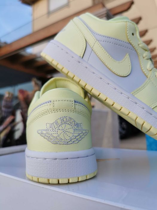 Air Jordan 1 Low Lemonade 38