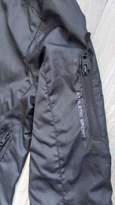 Жіноча спортивна куртка H&M Sport з капюшоном (фліс)