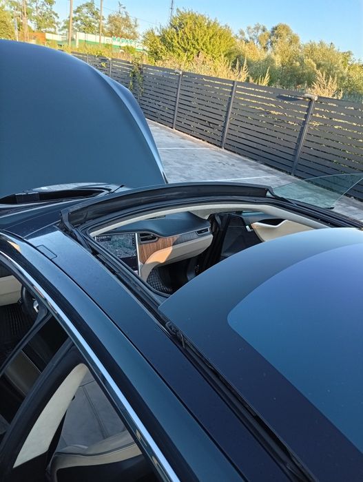 Продам Авто Tesla Model s
