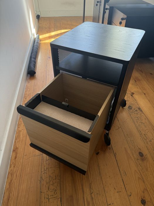 Módulo de arrumação Ikea Bekant