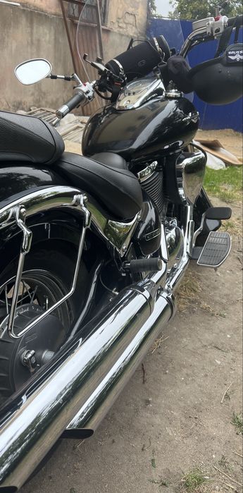 Suzuki intruder VL800