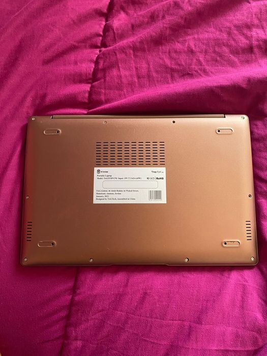 Laptop TAG I3 , w zestawie z odciskiem palca, ładowarką i torbą