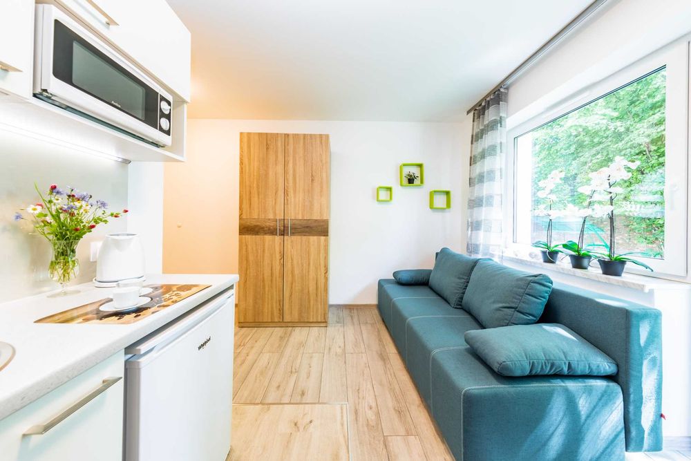 Prywatne Studio 17m/ 4 min pieszo od uczelni/ Katowice Ligota/ Zamykany, ogrodzony teren