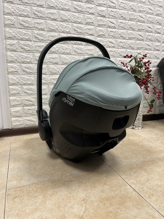Автокрісло Britax Römer Baby-Safe 5Z Група 0+ (0-13 кг) автолюлька