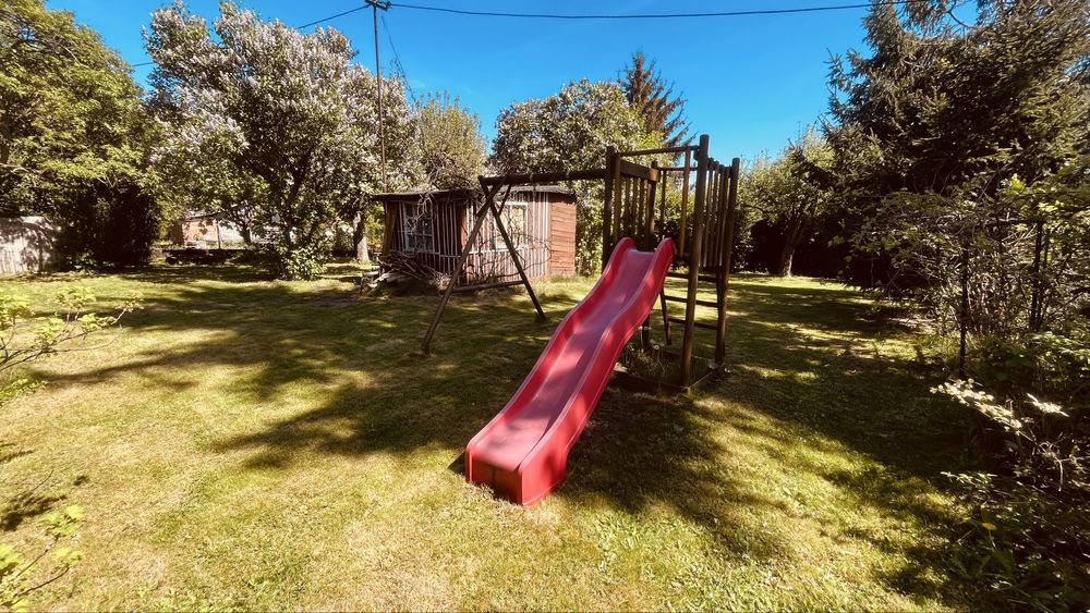ROD Waszyngtona / Kinowa 490 m² | prąd, woda, WC | duży, zaciszny ogród