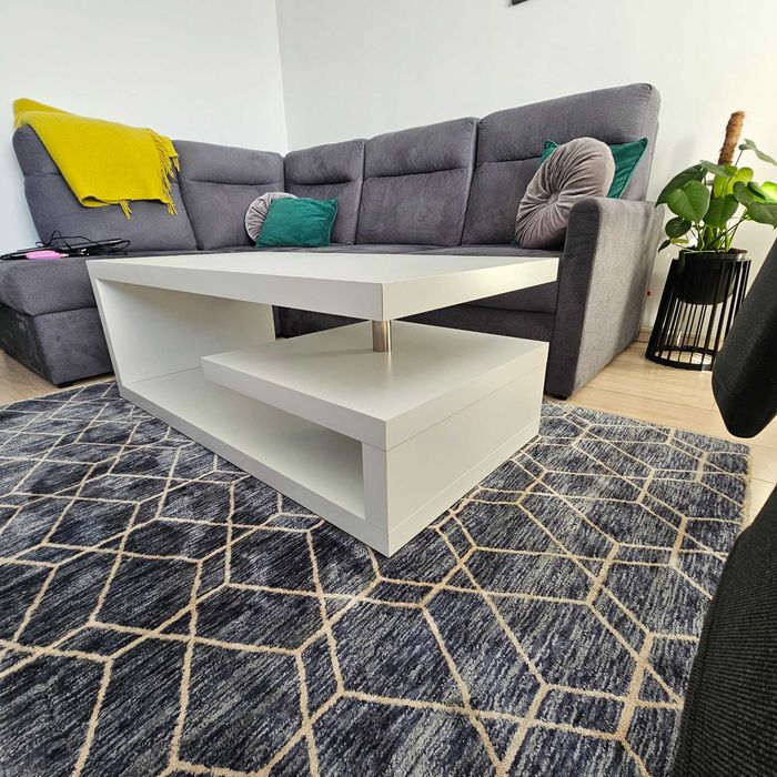 Stolik kawowy biały