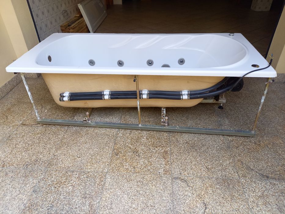 Banheira Hidromassagem + vidro de proteção