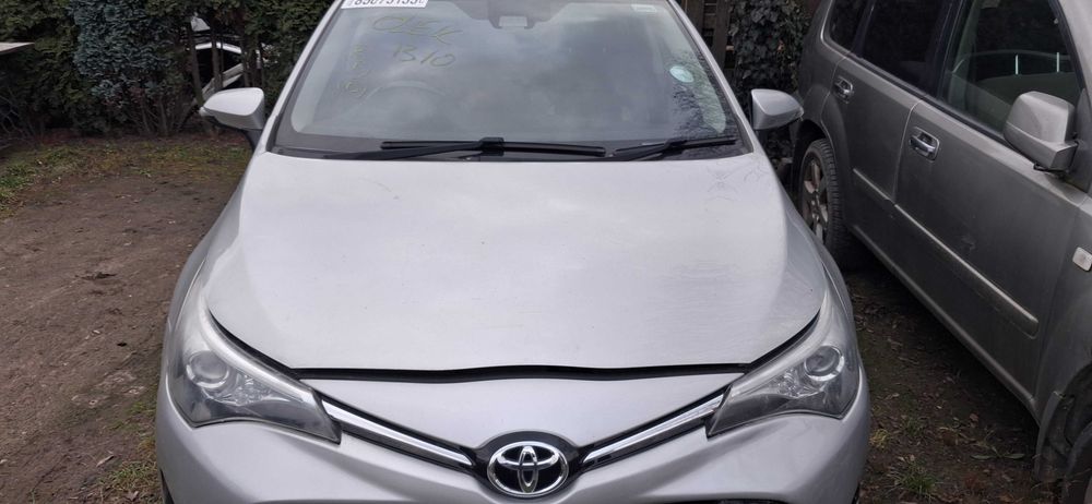 Avensis T27 lift T29 Maska w kolor 1F7 srebrny przód kompletny