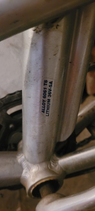 Rower elektryczny, miejski Adventure lithium.