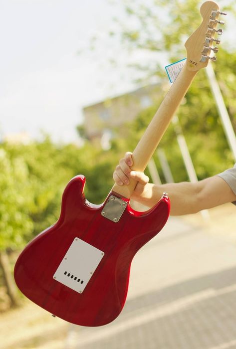 Электрогитара Dean Markley + чехол, шнур, ключи, ремень, рычаг