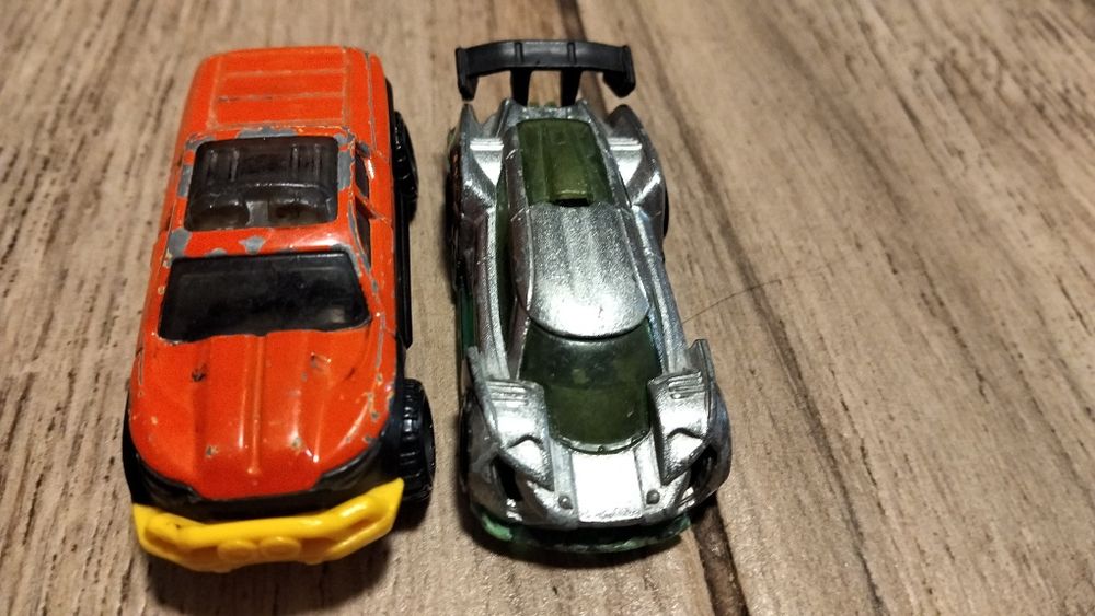 Машинка моделька