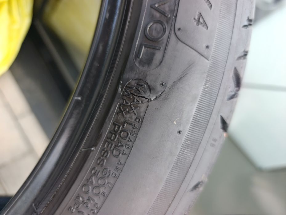 2szt. Michelin Primacy 4 255/40/19 100W 5mm