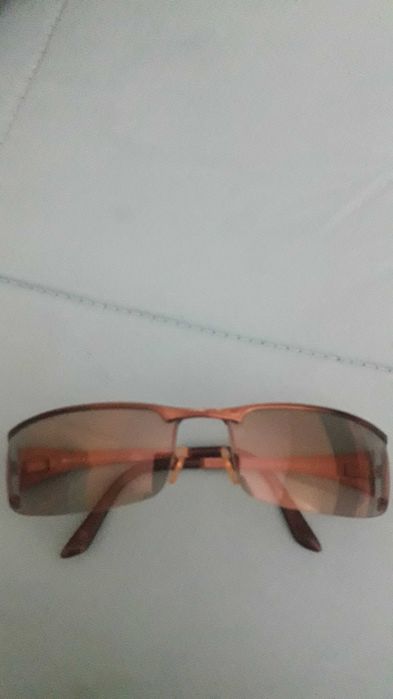 Vendo óculos de sol da vogue