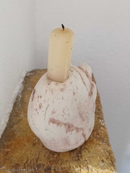 Estátua em pedra maciça