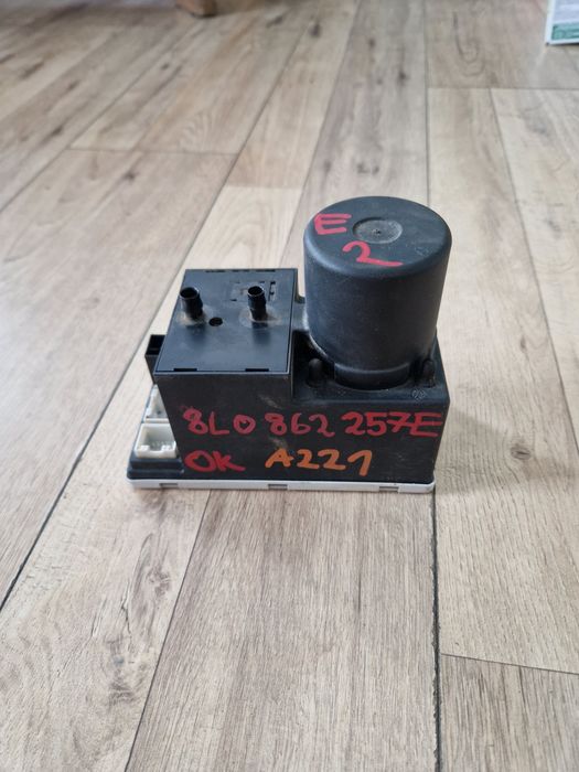 Pompka centralnego zamka audi a3 8l audi a4 b5 8l0.862.257E