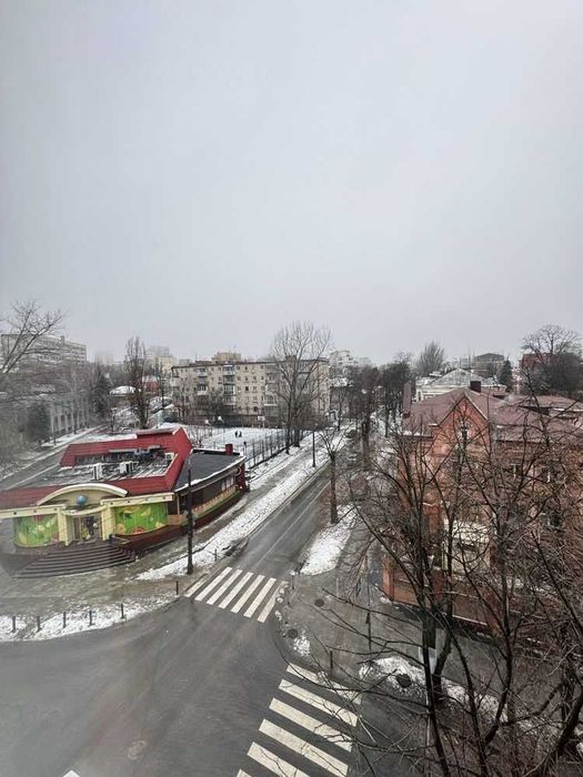 Продам 2к квартиру у центрі біля парка Шевченка вул.Сергія Єфремова