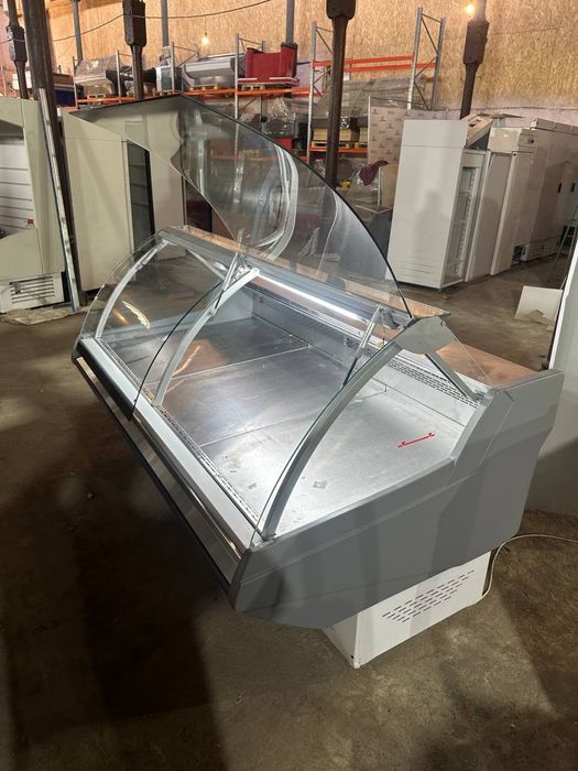 Холодильные витрины, лари, шкафы и тд. Доставка по все Украине