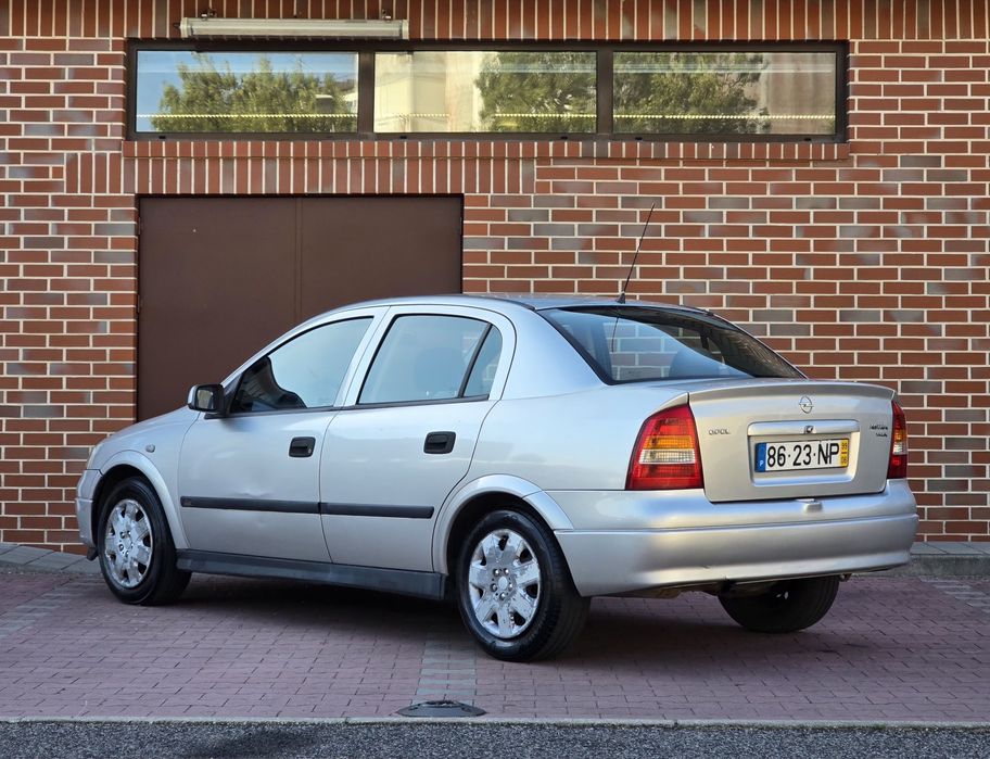 Opel Astra 1.4 16v