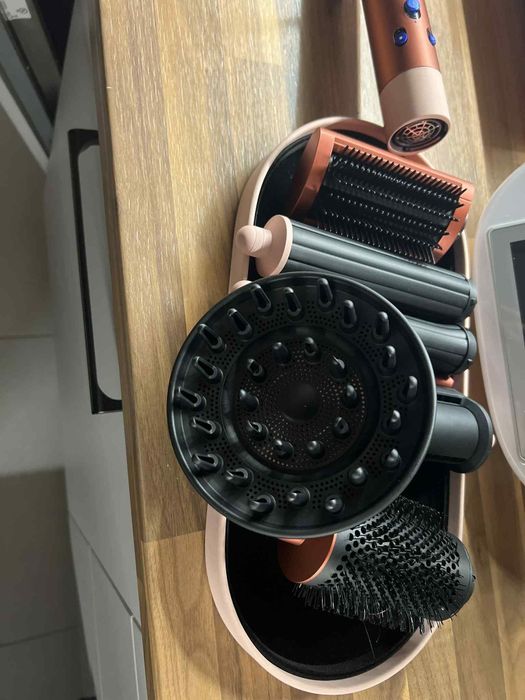 Suszarka Dyson airwap complete stan nowy
