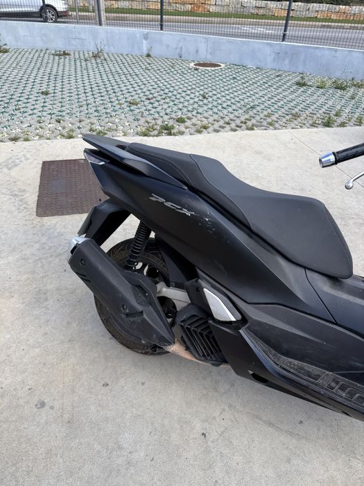 Vendo pcx 2024 acidentada 14mil km