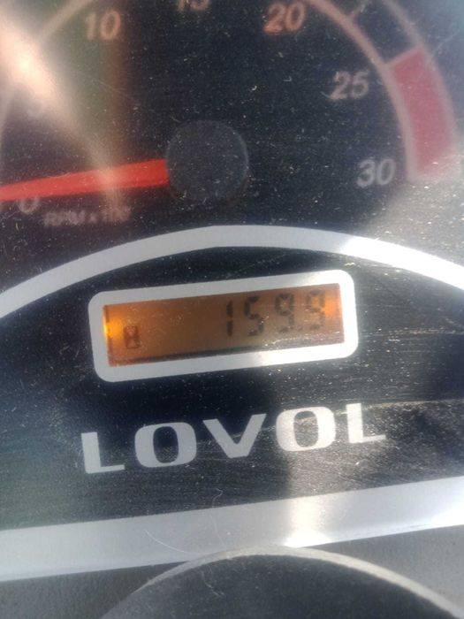 Lovol 354 plus продаеться трактор