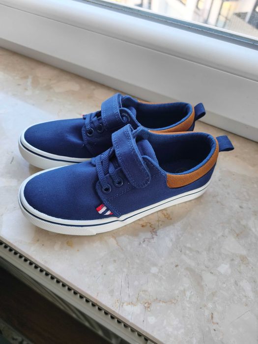 Trampki dziecięce r. 31