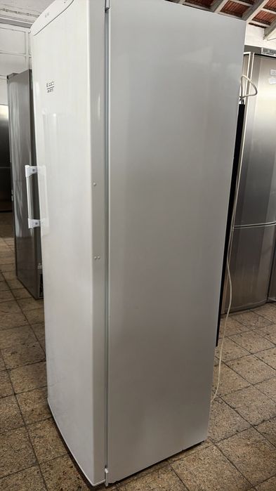 Arca HOTPOINT branco