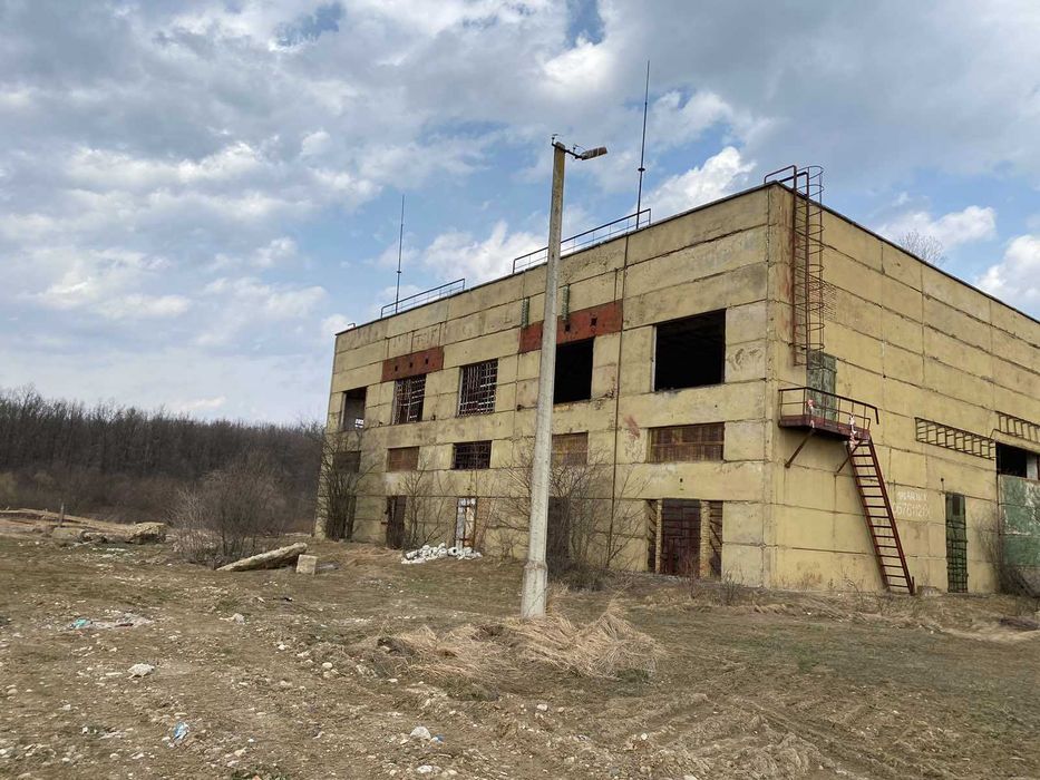Продам приміщення