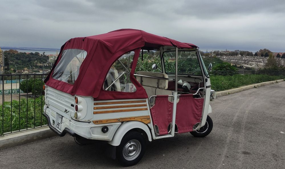 Tuk tuk , Ape Calessino