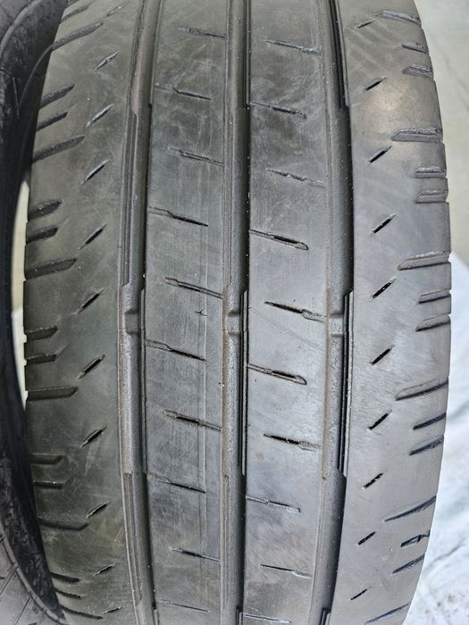 Резина шины колеса 215/65/16С CONTINENTAL