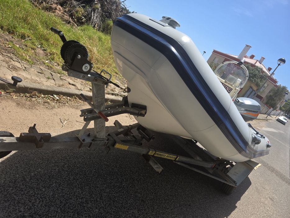 Semi rigido 25cv 4t