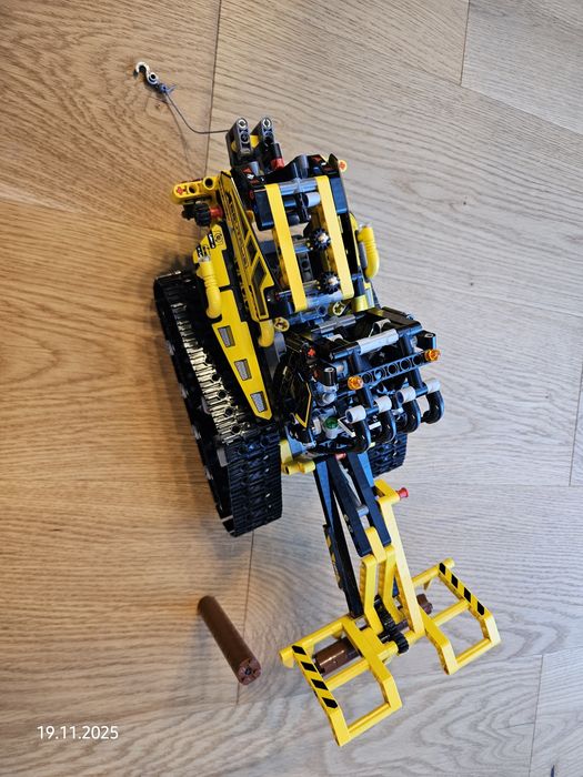 42094 Tracked Loader LEGO technic