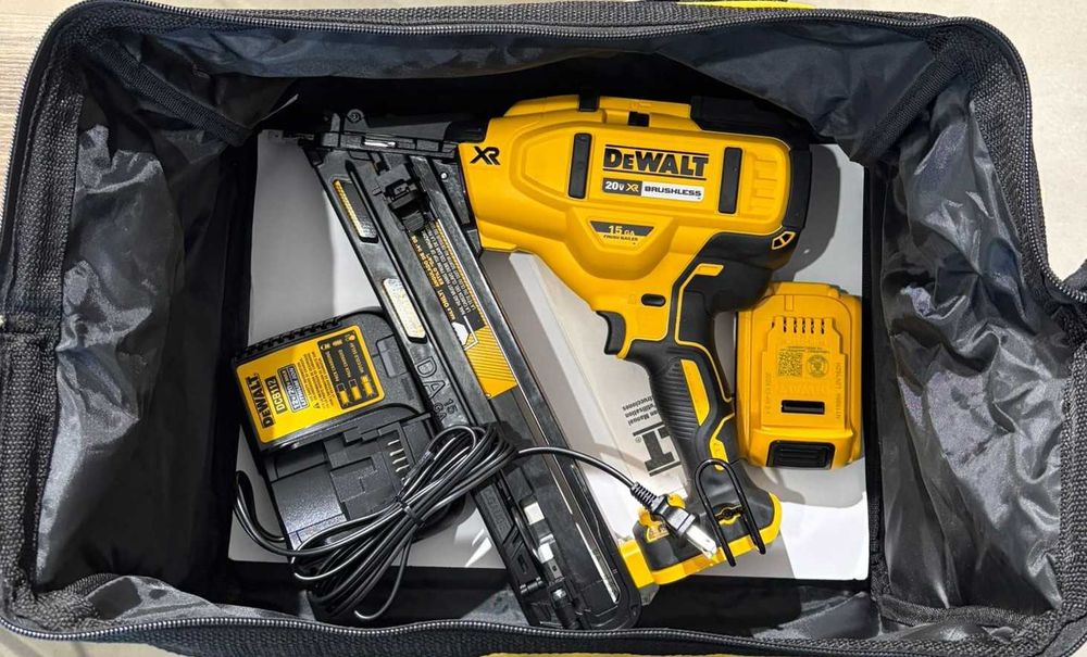 Gwoździarka akumulatorowa DeWalt 15GA 20V DCN650D1