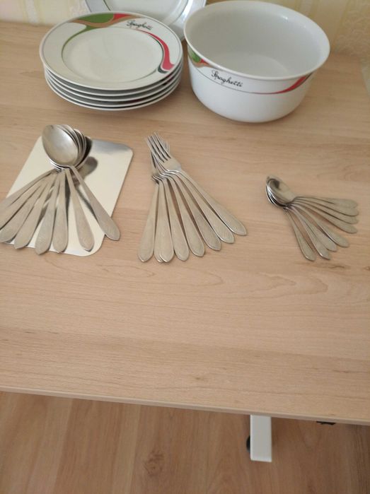 Набір столового посуду