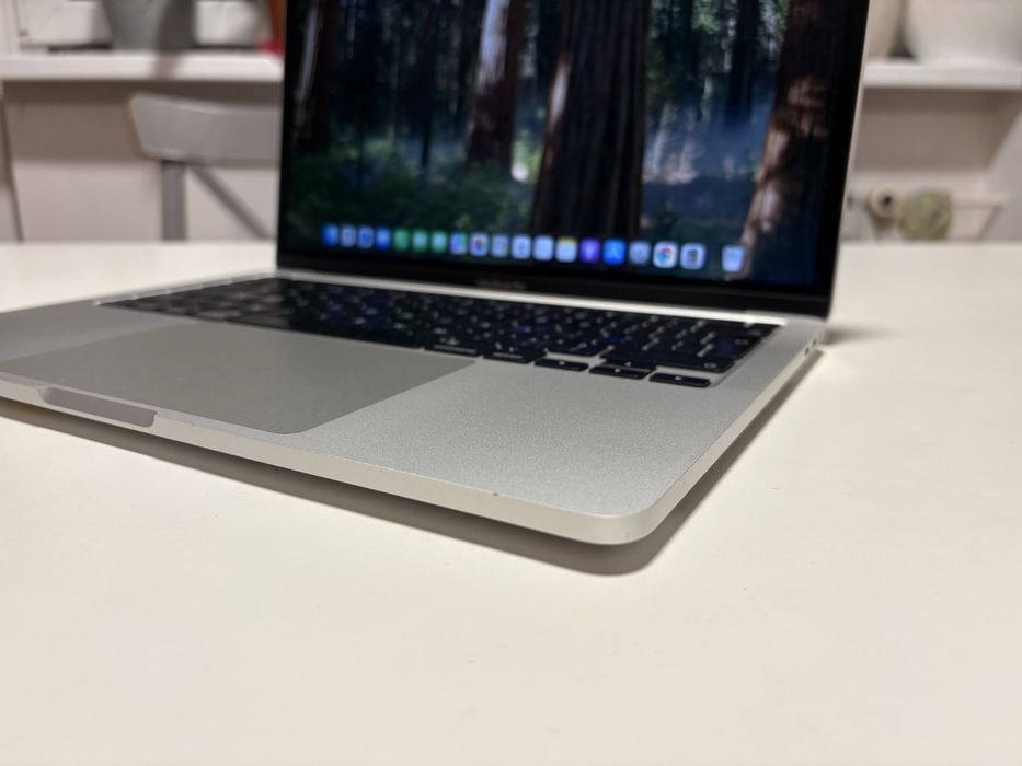 MacBook Pro 13 2020 i7 10gen / 32GB RAM /512GB SSD/ 82 CYKLI BATERII