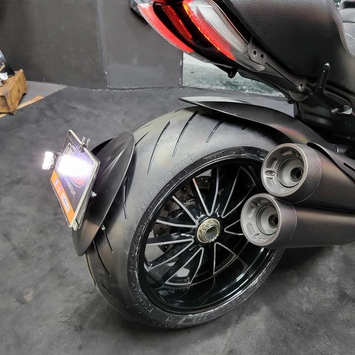 Ducati Diavel 1200