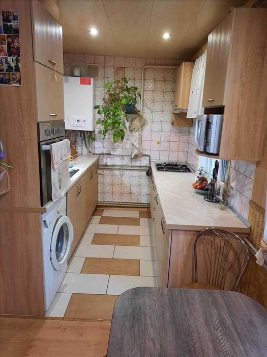 Окремий будинок в центральній частині міста!