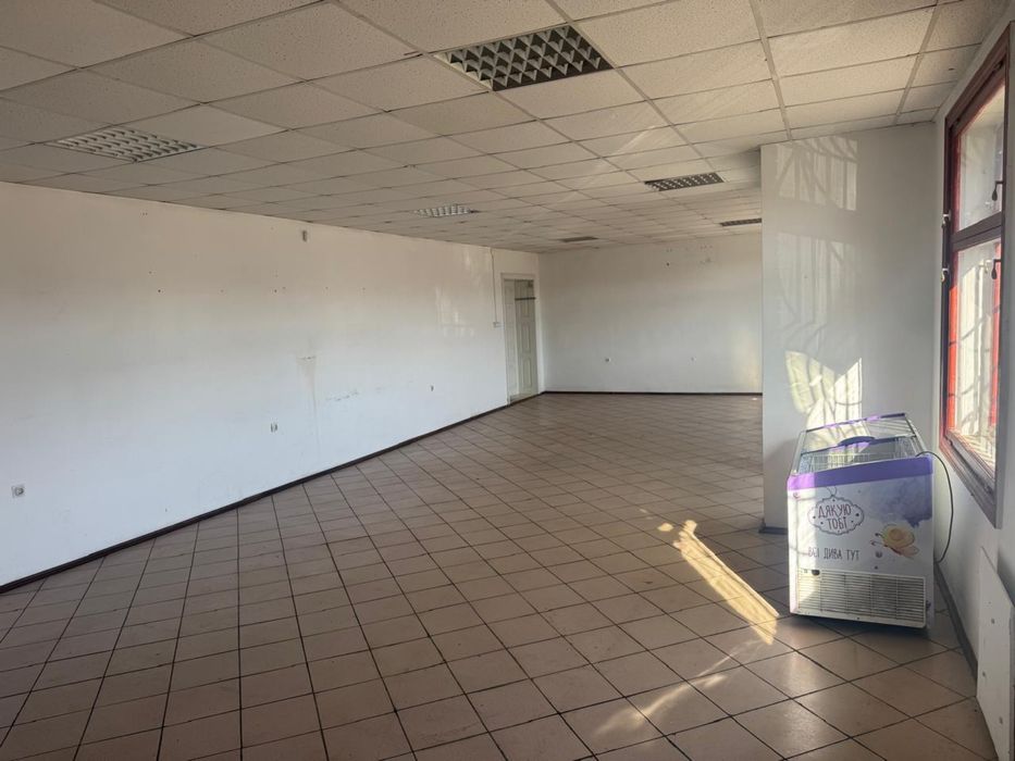 Продаж комерційного приміщення біля автостанції м. Калуш