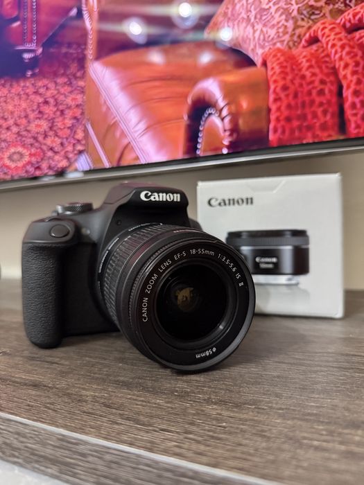 Canon EOS Rebel T7 / EOS 2000D